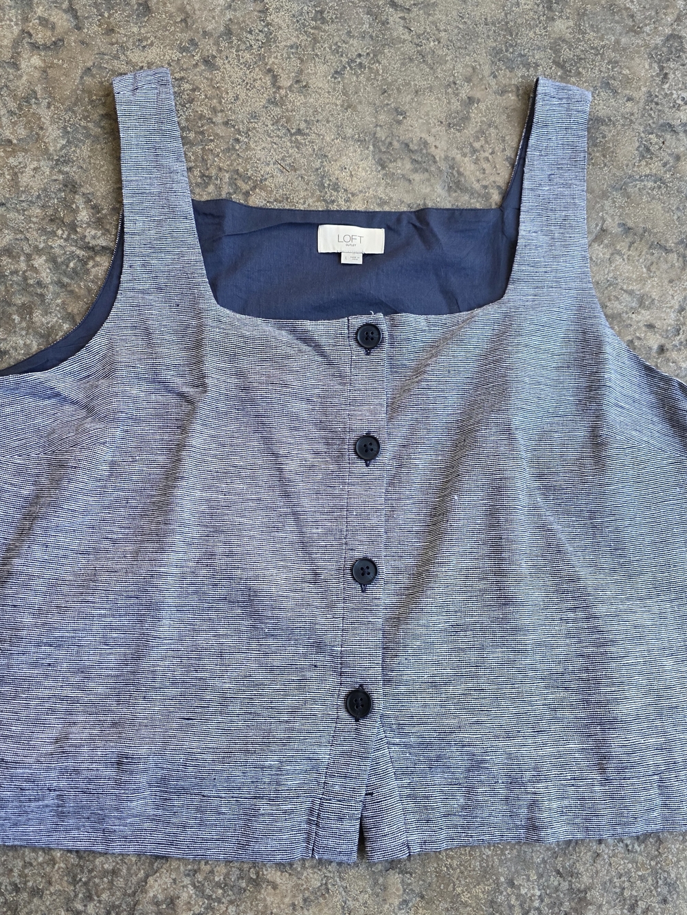 LOFT Blue Textured Button-Front Crop Tank - Picture 2 of 9